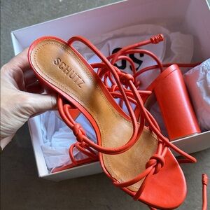 SCHUTZ Women's Bold  Knotted Sandals